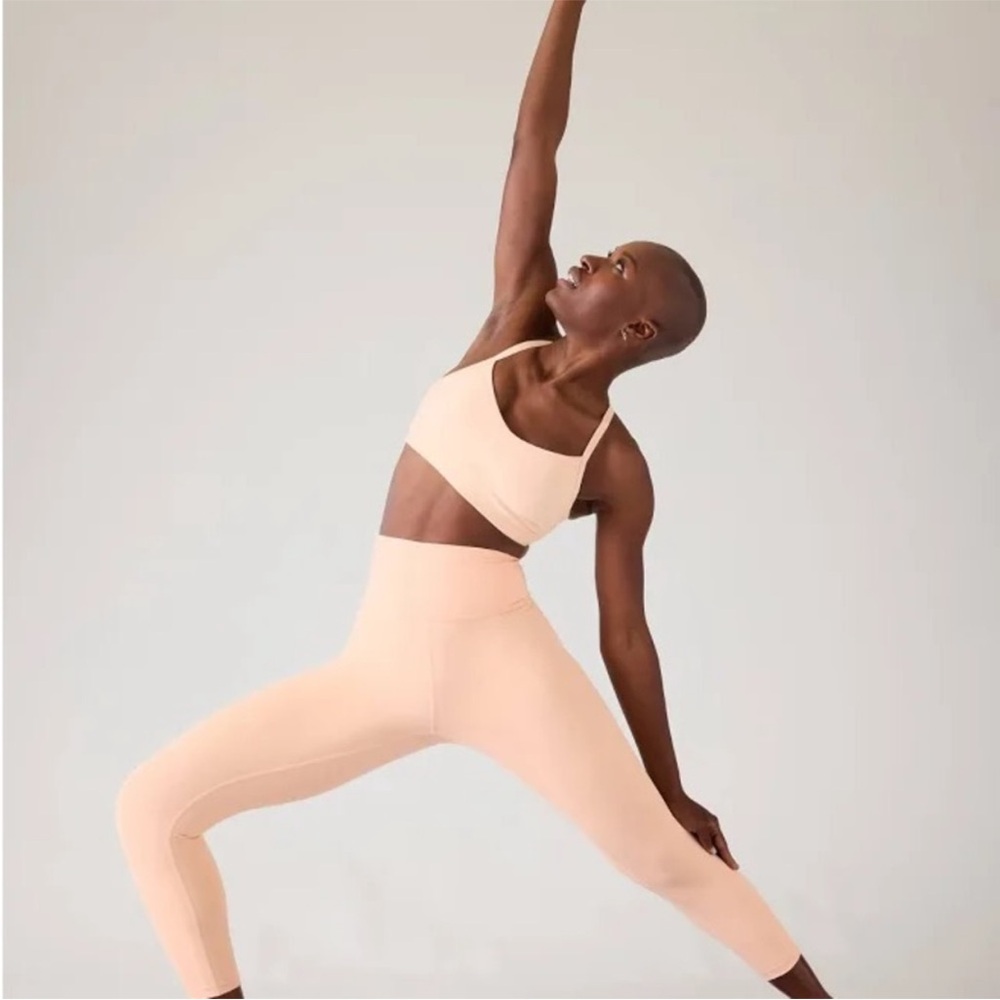 Woman’s Pale Pink Ultra High Rise Elation 7/8 Tight Leggings - Picture 3 of 9